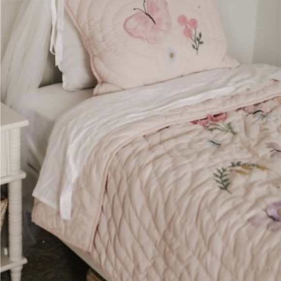 Pottery Barn Kids Cream Comforter with Floral Embroidery - Picture 1 of 2